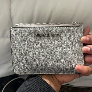 michael kors wallet